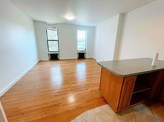 1st image of 20-67 Steinway St #3H