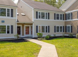804 Springbrook Cir #804, Portsmouth, NH 03801