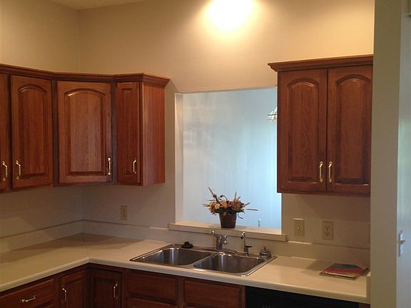 3rd image of 1434 Bradford Ct
