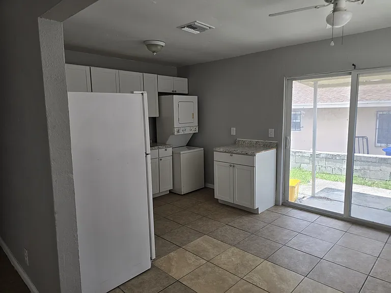 1309 Silver Beach Rd #1 — Photo 3