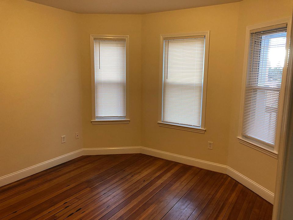 2nd image of 110 Milton Ave APT 1