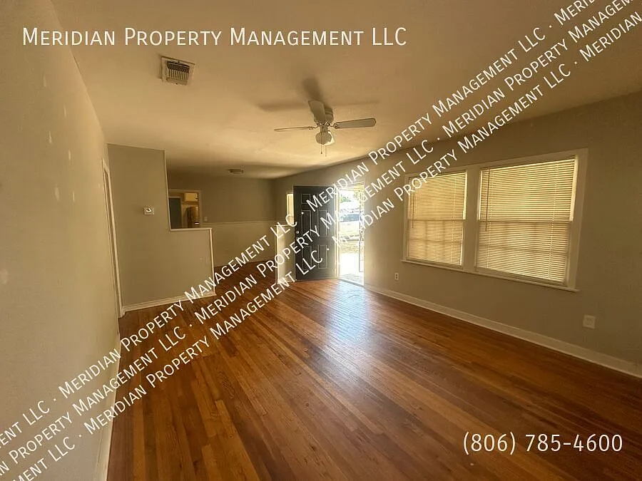 3/1 home in central Lubbock — Photo 4