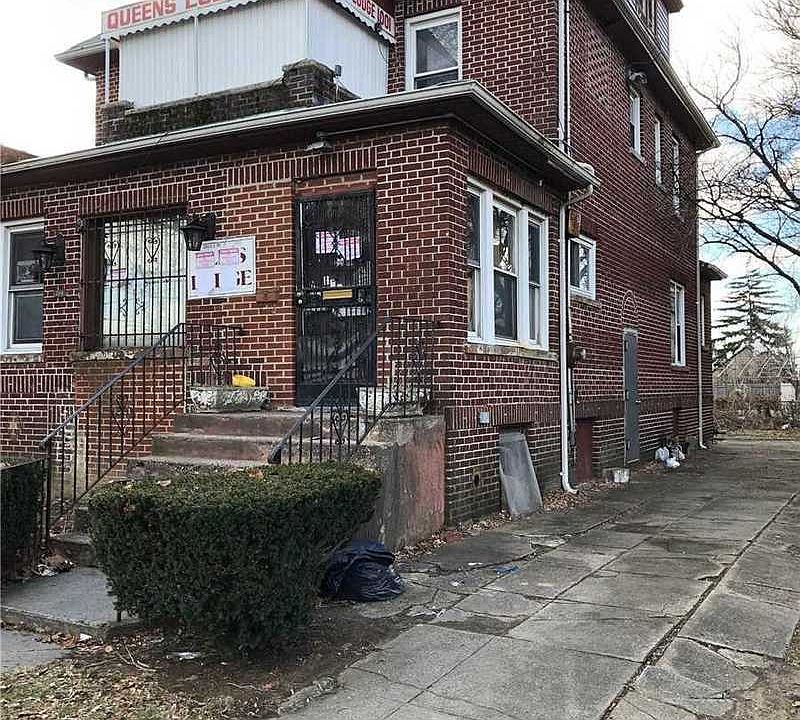 2nd image of 12210 Sutphin Blvd