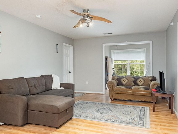 3rd image of 2011 Wolfmill Dr APT 301