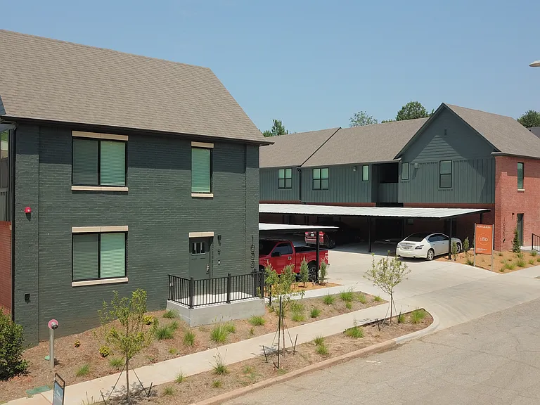B12 Apartments — Photo 25