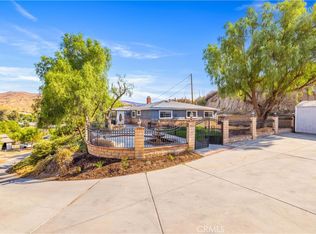 30865 The Old Dirt Rd, Saugus, CA 91390