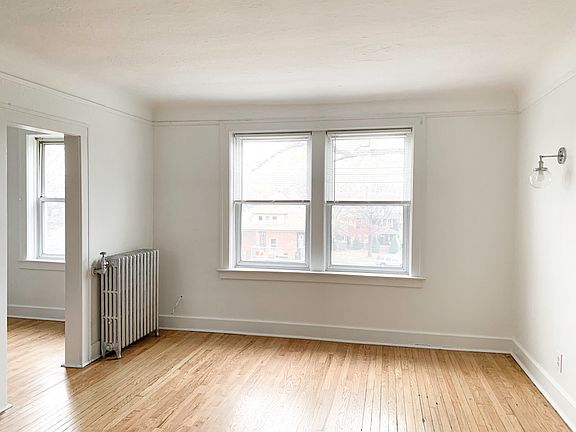 2nd image of 1780 Van Dyke St #307