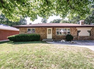 10914 Oasis Dr, Saint Louis, MO 63123