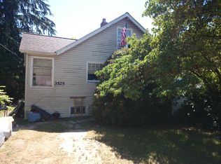 3525 SW 99th St, Seattle, WA 98126