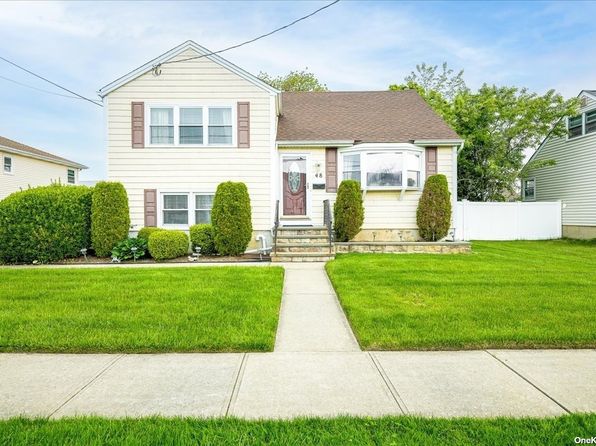 526 S Ocean Ave Freeport Ny 11520 Freeport NY Real Estate - Freeport NY Homes For Sale | Zillow