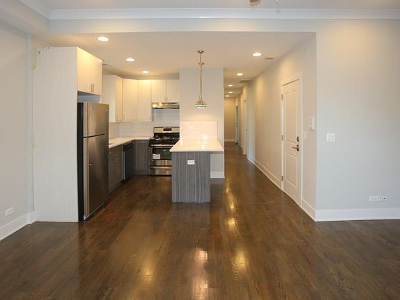 2nd image of 3917 N Janssen Ave #K2