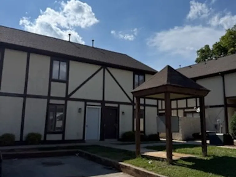 605 Sunset Ave — Photo 13