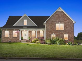 916 Glenhurst Way, Clarksville, TN 37040