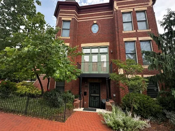 619 I St SE #1/2, Washington, DC 20003
