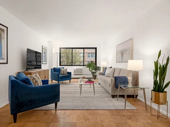 16 West 16th Street image 1 of 5