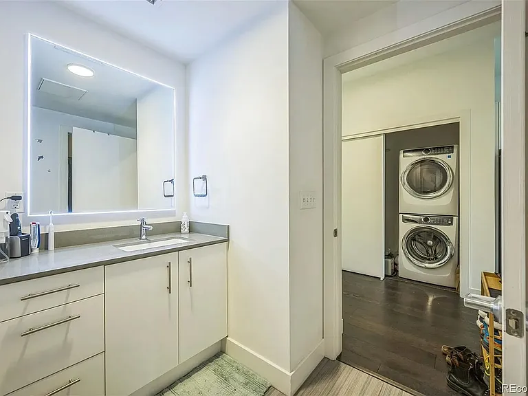 2525 Arapahoe St #213 — Photo 20