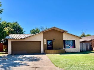 3907 Ridgeway Dr, Plainview, TX 79072