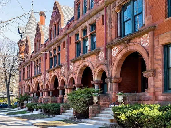 290 Laurel Ave APT 2, Saint Paul, MN 55102