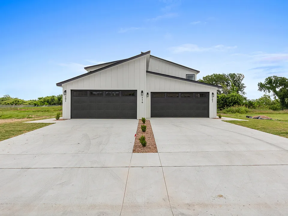 516 Paso Fino St