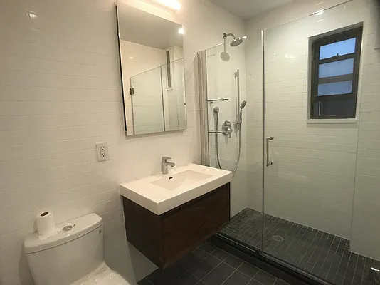 Rented by Bohemia Realty Group | media 36