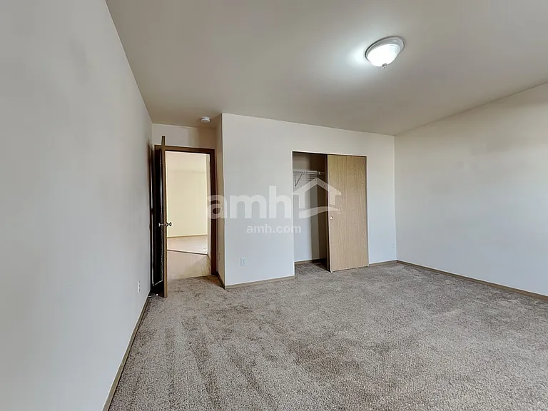 10310 193rd Street Ct E — Photo 16