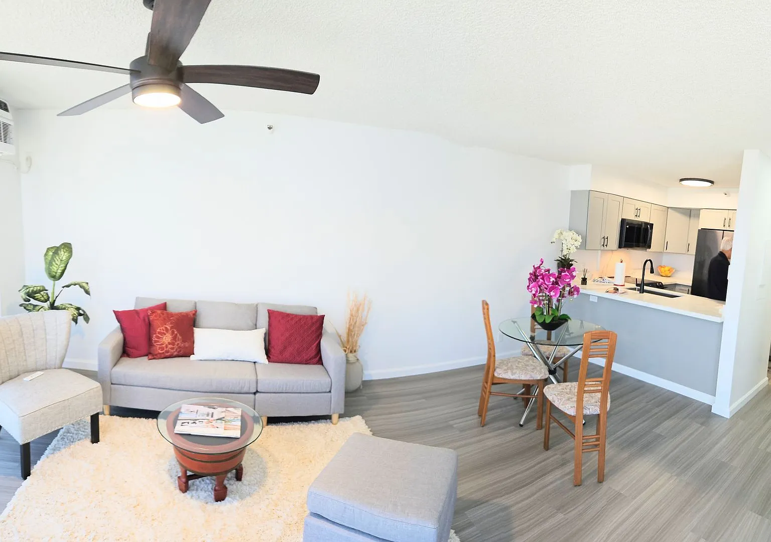 Ala Moana 1 Bedroom 1 Bathroom 2 Parking Condominium — Photo 3
