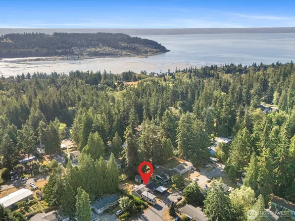 7883 San Juan Ave, Clinton, WA 98236