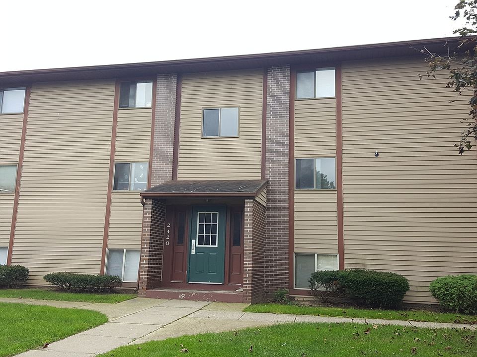 1st image of 2424 36th St SW APT 6