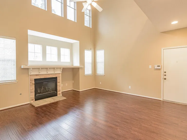 57 Scarlet Woods Ct — Photo 6