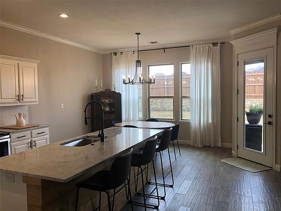 4th image of 307 McKittrick Ln