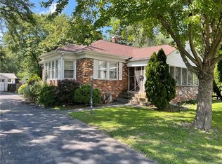 3317 N Macarthur Rd, Decatur, IL 62526