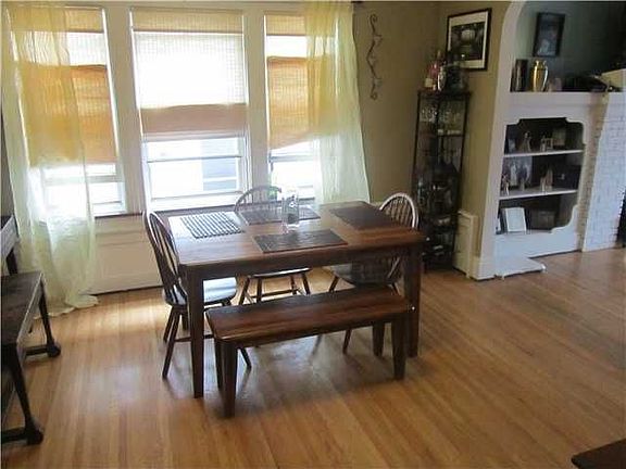 5th image of 61 N Park Ave