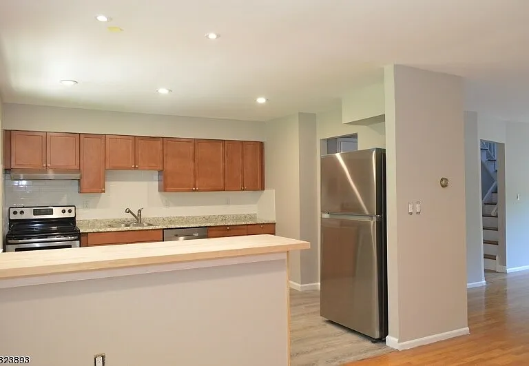 89A Forsythia Ln #1 — Photo 2