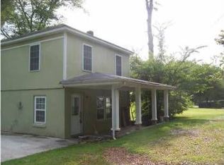 909 Gordon St, Chickamauga, GA 30707