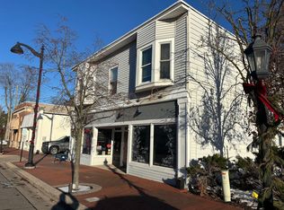 2143 Wealthy St SE #1/2, Grand Rapids, MI 49506