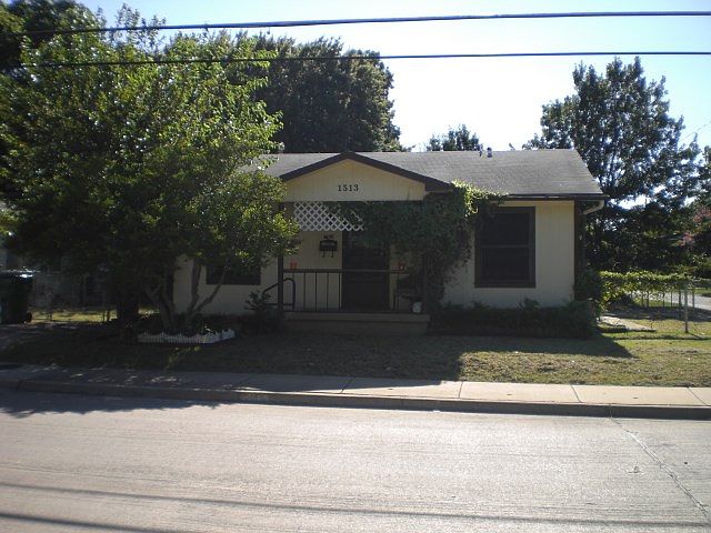 1st image of 1513 N College St