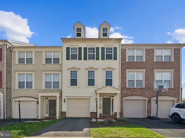 43255 Sunderleigh Sq, Ashburn, VA 20148