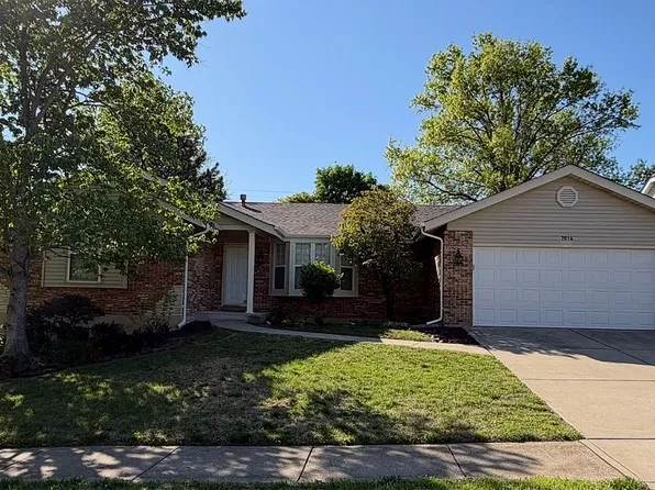 7016 Broken Oak Dr, Saint Louis, MO 63129