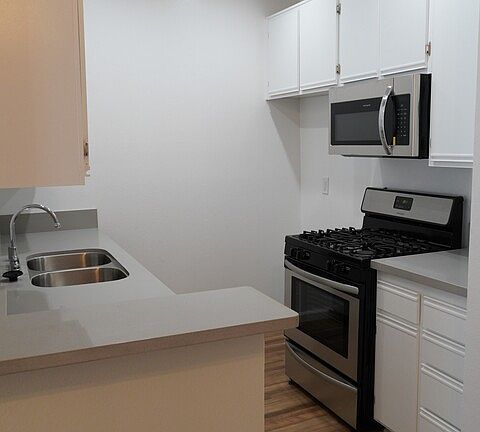 5th image of 1323 N Sierra Bonita Ave #118