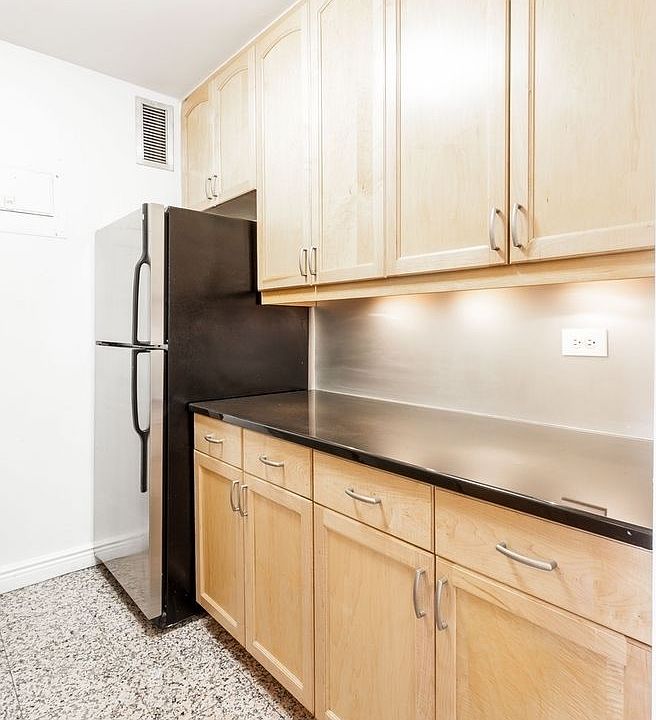 1st image of 201 E 87th St APT 18H
