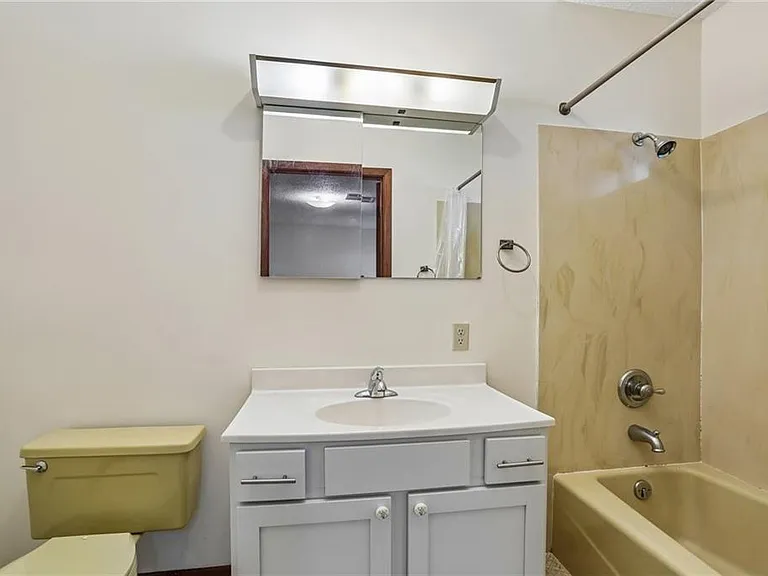 121 Ridgeway Dr — Photo 13