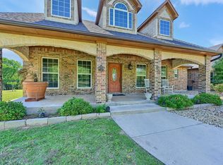 5300 Highland Dr, Denison, TX 75020