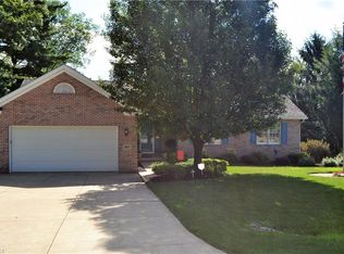 1816 Pine Meadow Cir NW, Massillon, OH
