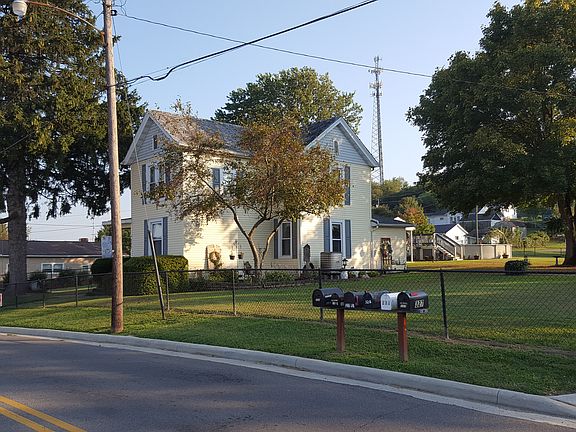 3rd image of 322 Washington Blvd