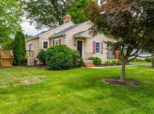 118 Queen St NE, Leesburg, VA 20176