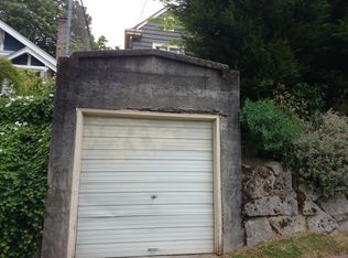 1626 33rd Ave, Seattle, WA 98122