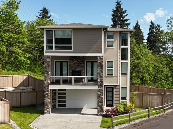 3853 95th Avenue E, Edgewood, WA 98371