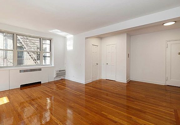 4th image of 330 W 55th St APT 5J