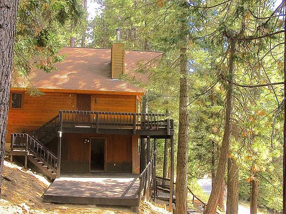 4th image of 7466 Yosemite Park Way