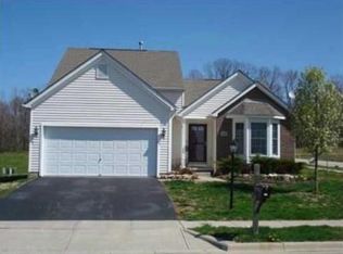 968 Kristen Ct, Pataskala, OH 43062